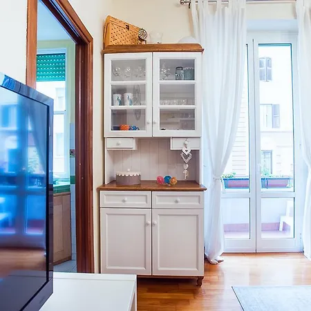 Appartement Lovely 2 Bed Flat W Balcony Near San Giovanni Rome